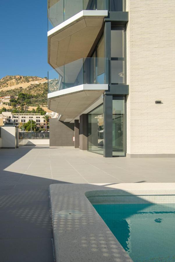 Modern Sea Front Jacuzzi Blue Sky Apartment Аликанте Екстериор снимка
