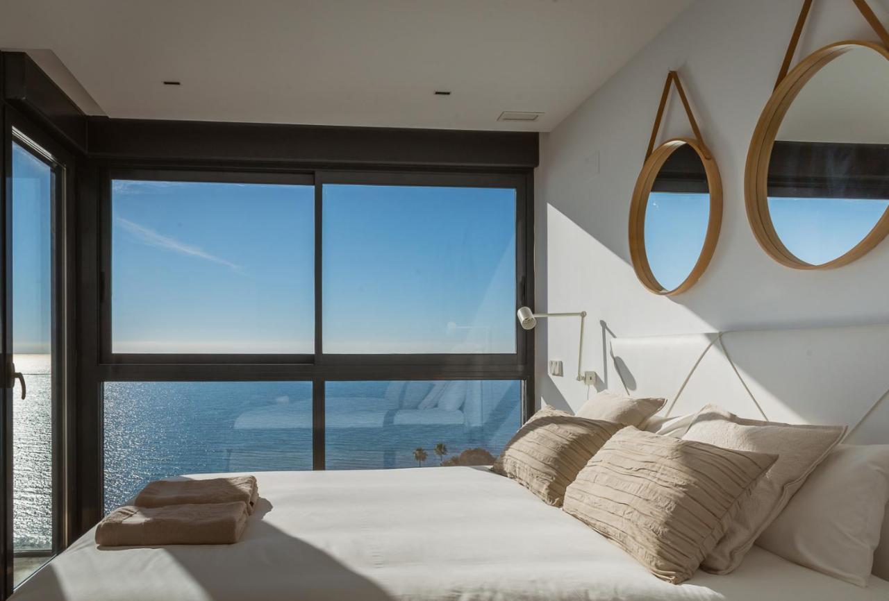 Modern Sea Front Jacuzzi Blue Sky Apartment Аликанте Екстериор снимка