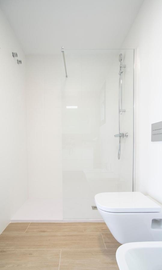 Modern Sea Front Jacuzzi Blue Sky Apartment Аликанте Екстериор снимка