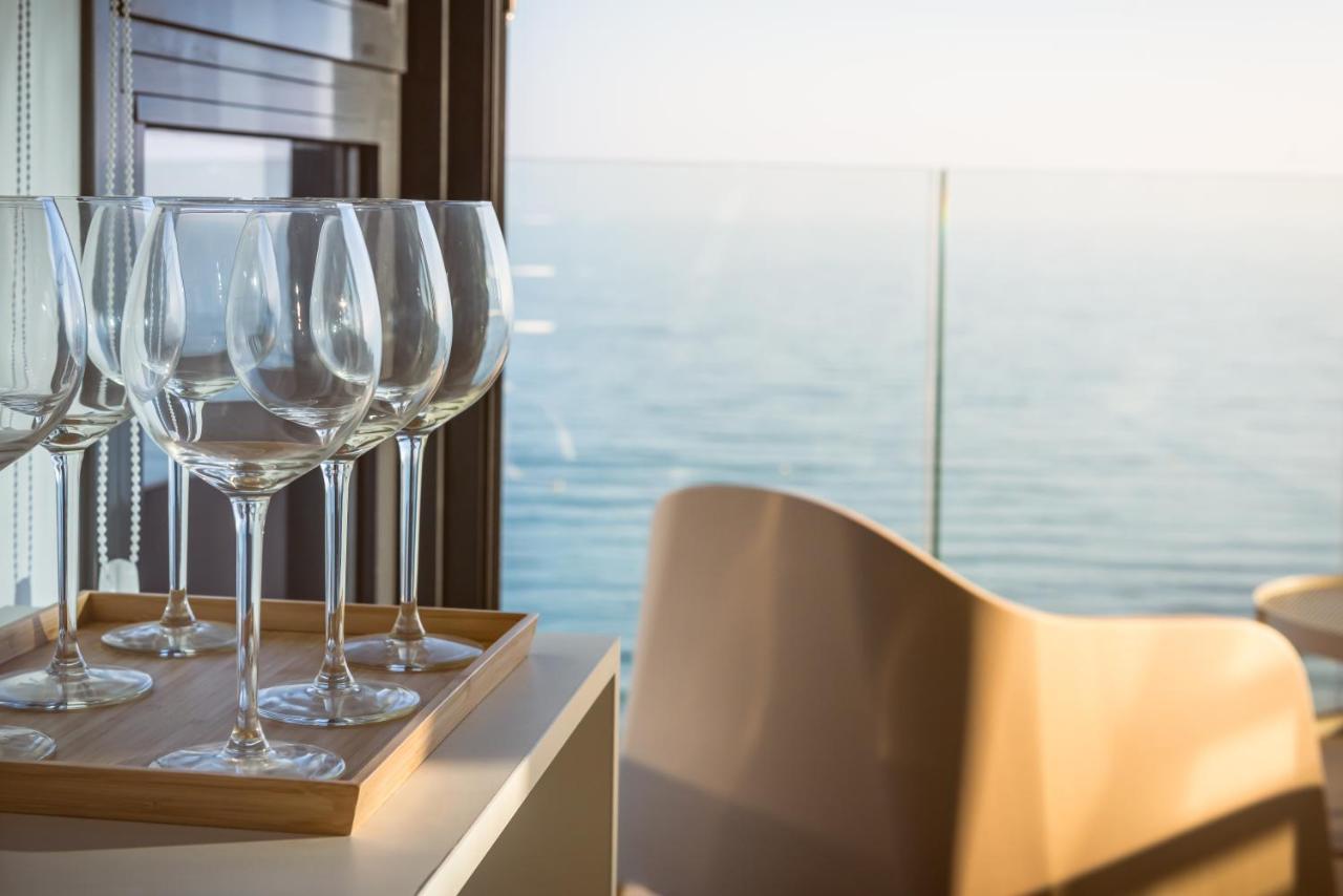 Modern Sea Front Jacuzzi Blue Sky Apartment Аликанте Екстериор снимка