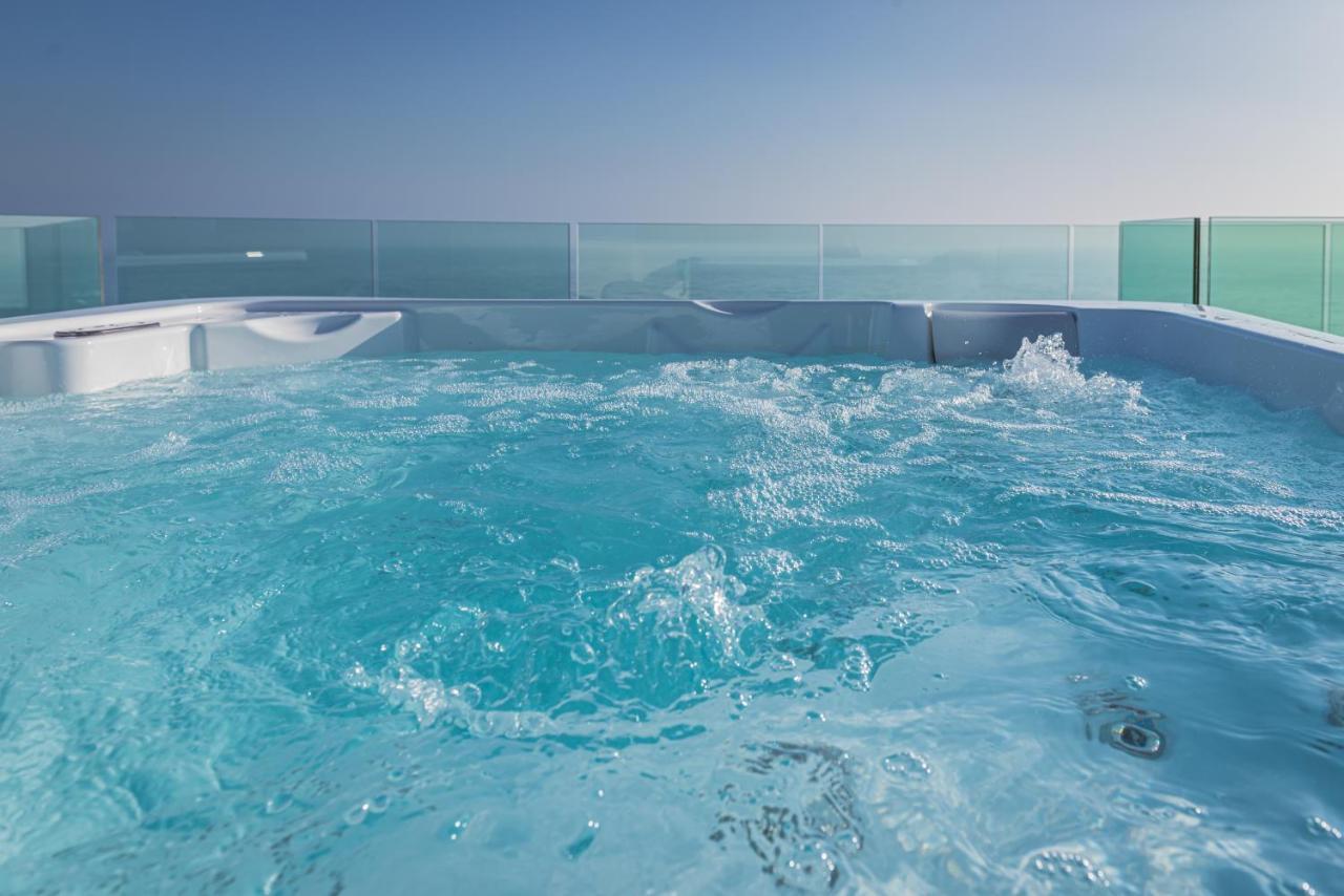 Modern Sea Front Jacuzzi Blue Sky Apartment Аликанте Екстериор снимка