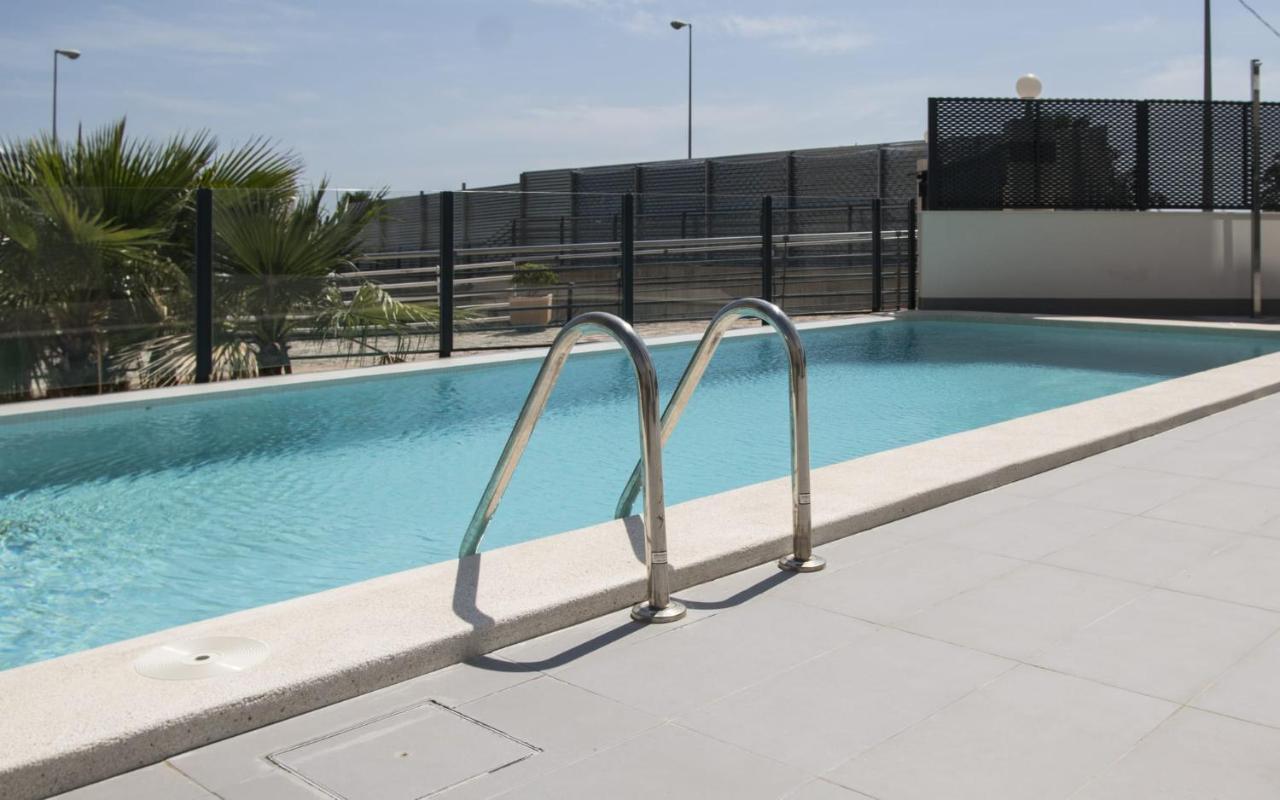 Modern Sea Front Jacuzzi Blue Sky Apartment Аликанте Екстериор снимка